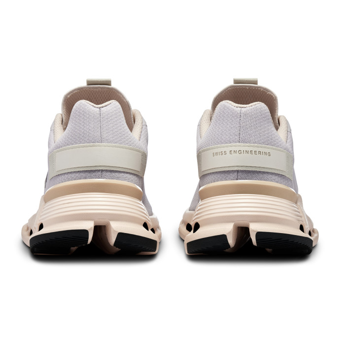 detail Dámské volnočasové boty ON Cloudnova Form