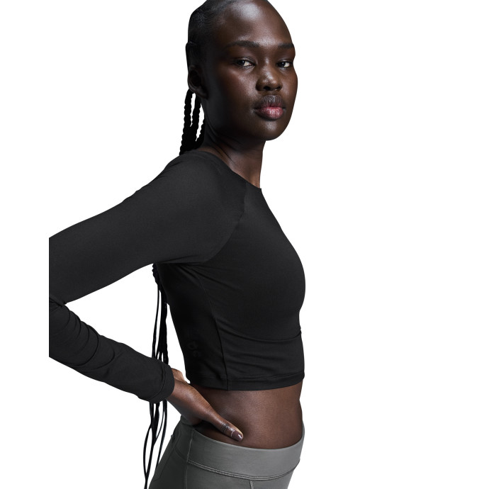 detail Dámské tričko ON Studio Long-T Crop