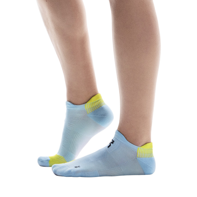 detail ON Performance Run Sock Low