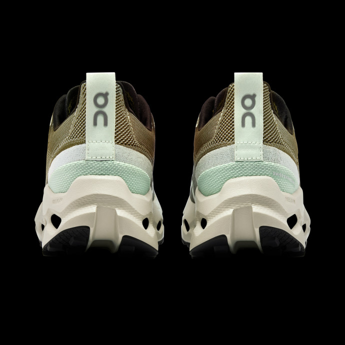 detail Dámské běžecké boty ON Cloudsurfer Trail