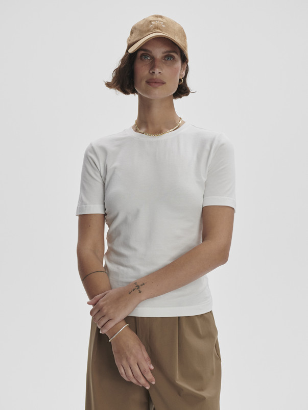 detail Dámské tričko Varley Regina Fitted Tee