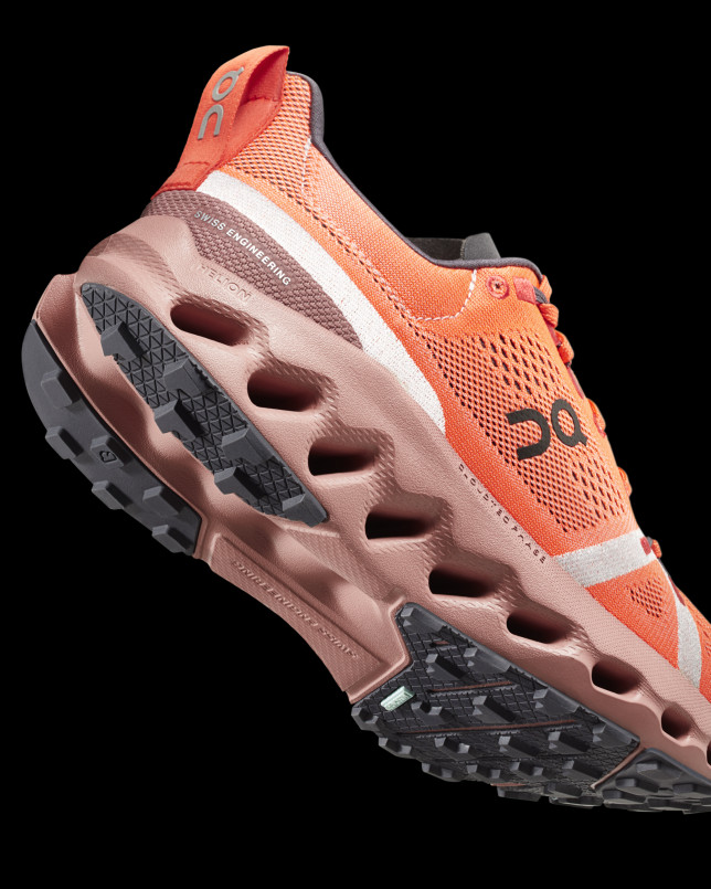detail Dámské běžecké boty ON Cloudsurfer Trail